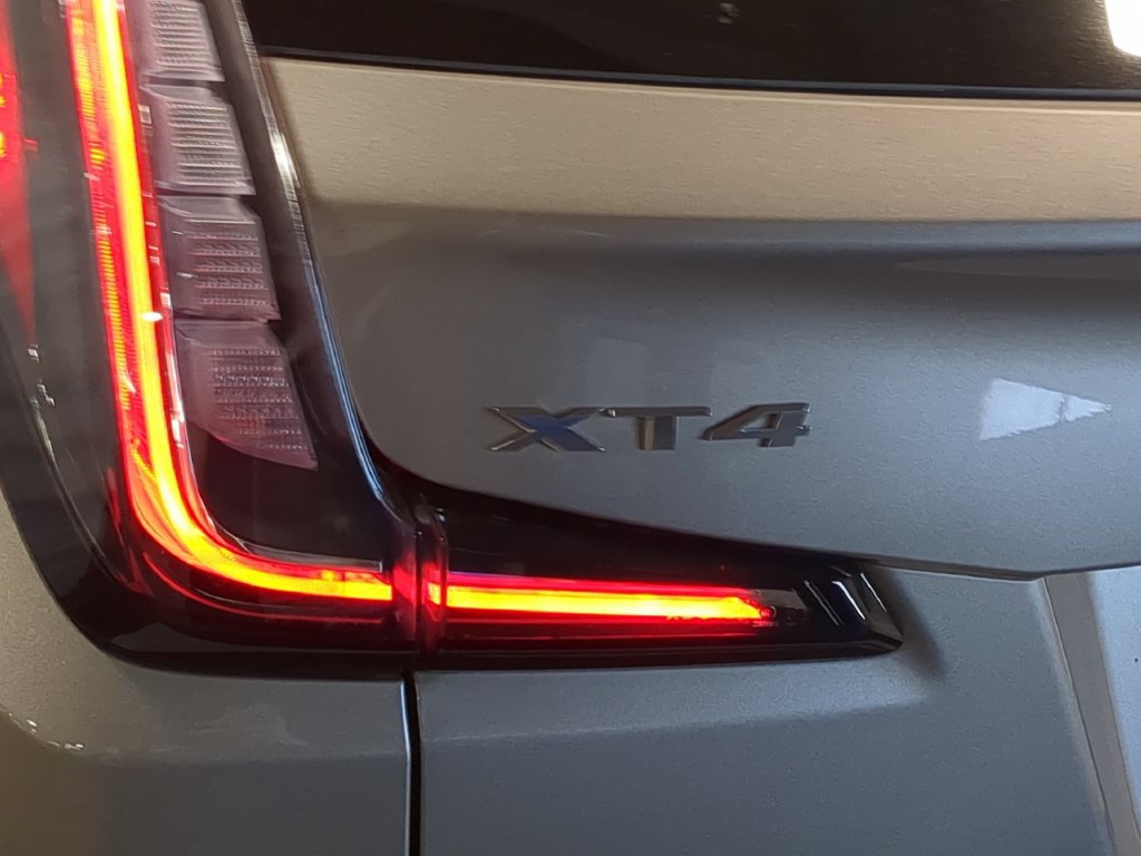 Used 2024 Cadillac XT4 Sport AWD/4WD image 13