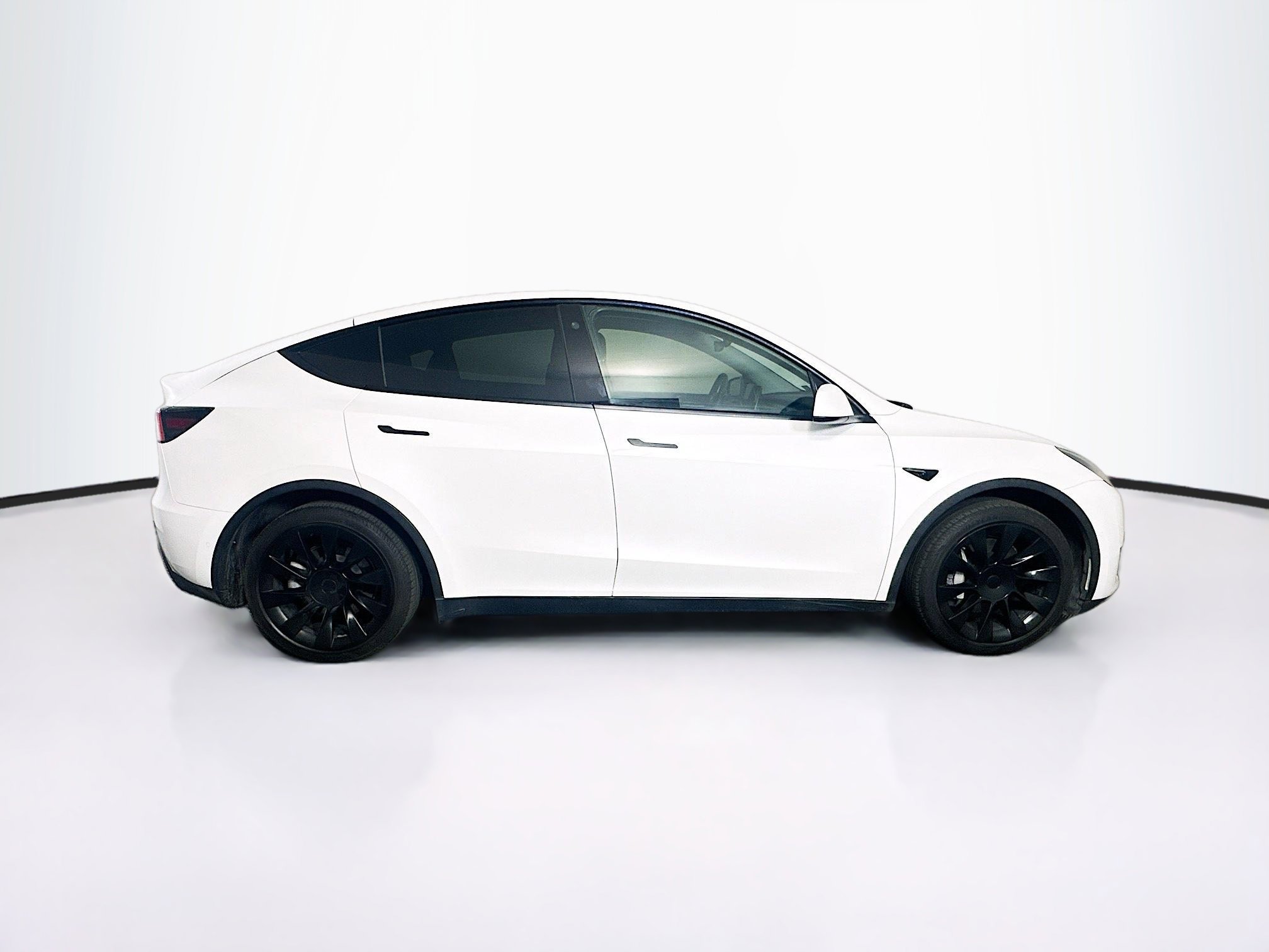 Used 2021 Tesla Model Y Long Range AWD/4WD image 10