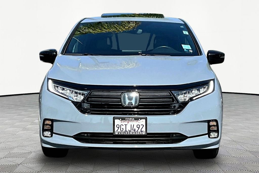 Used 2023 Honda Odyssey Sport image 2