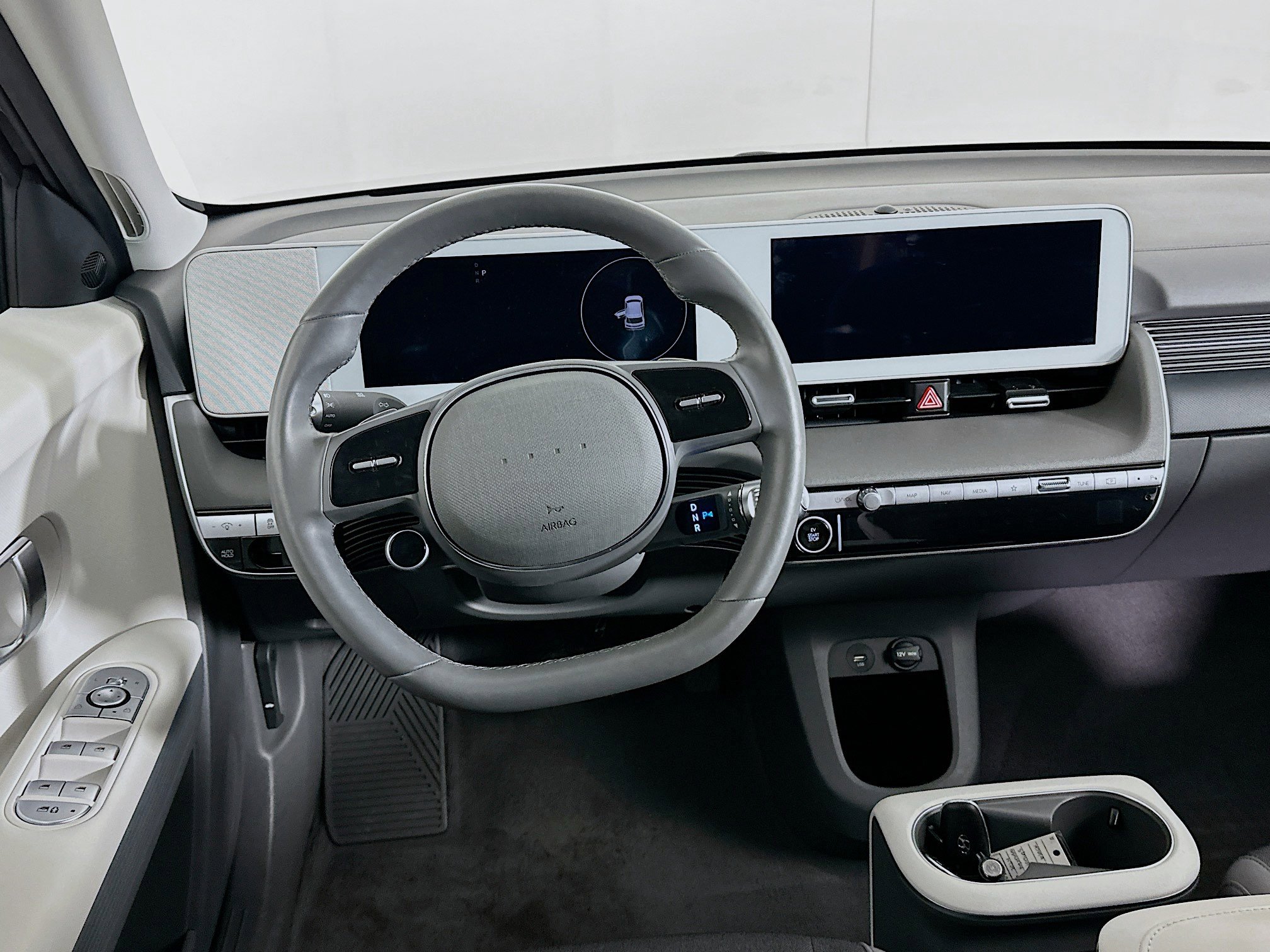 Used 2024 Hyundai Ioniq 5 SEL image 17