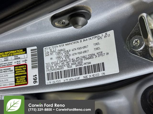 Used 2016 Toyota Tacoma TRD Sport image 33