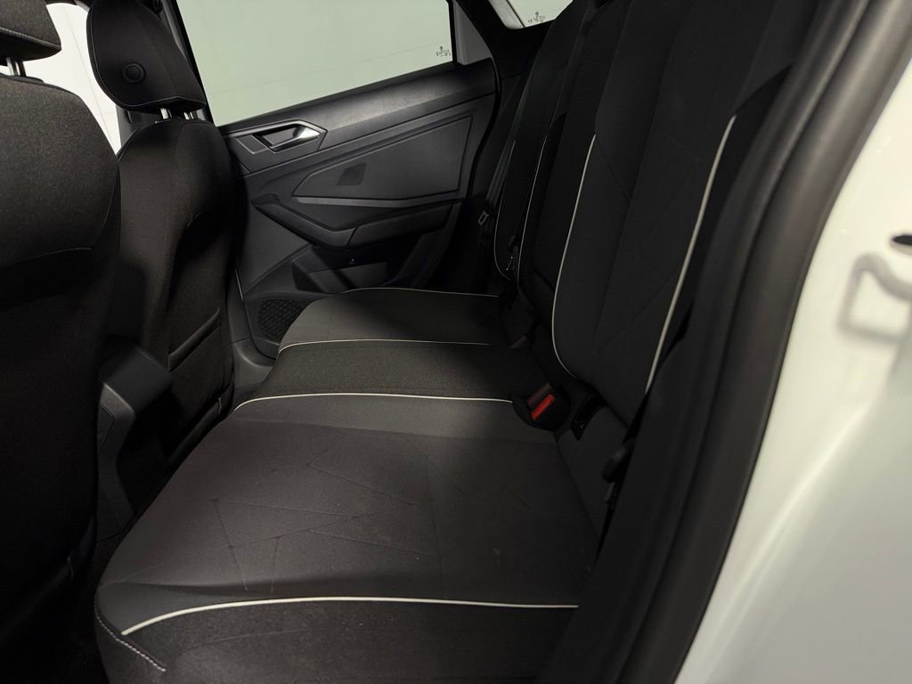 Used 2025 Volkswagen Jetta Sport image 25