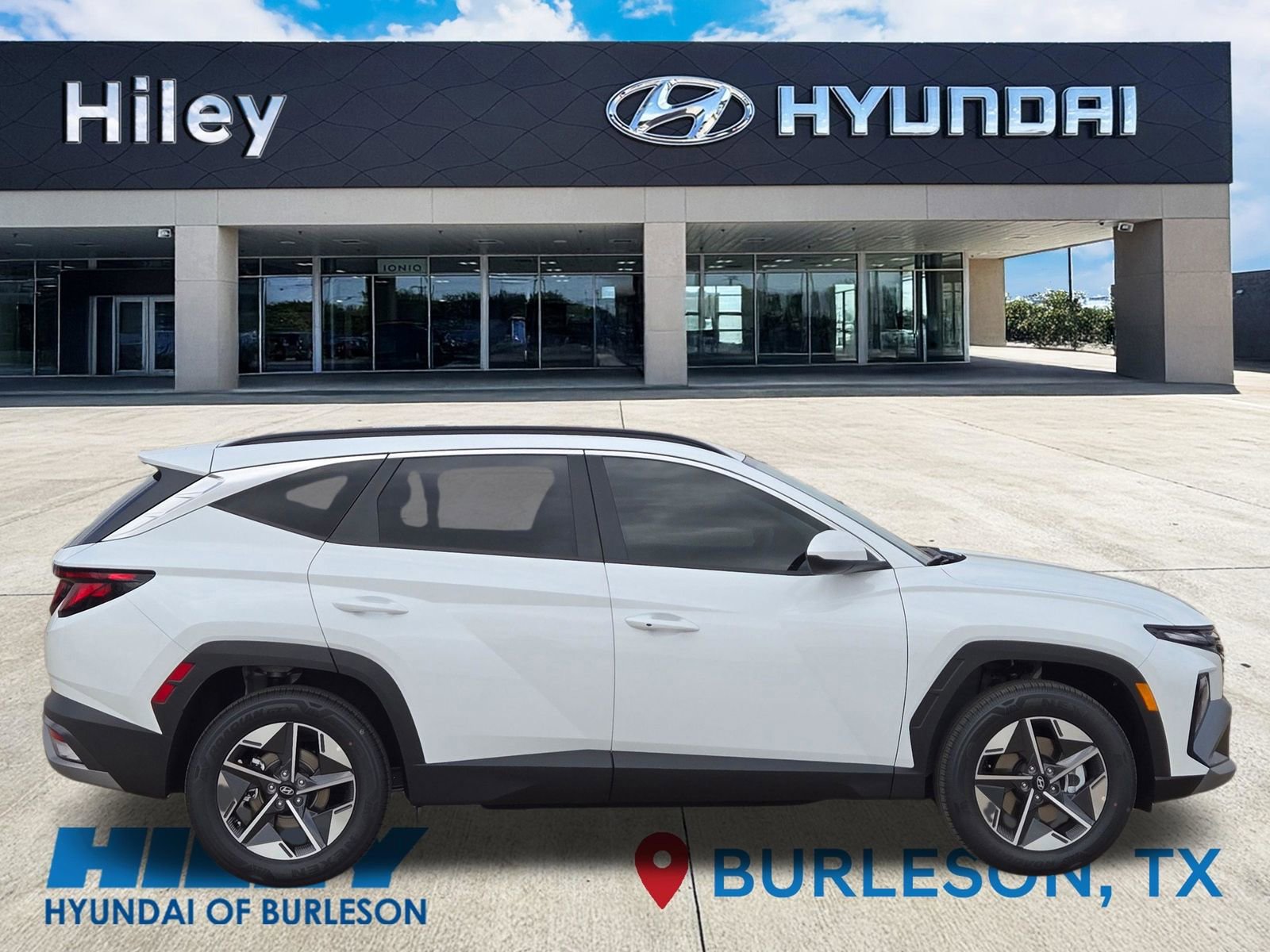 New 2026 Hyundai Tucson SEL FWD image 3