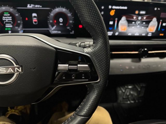 Used 2023 Nissan Ariya FWD image 27