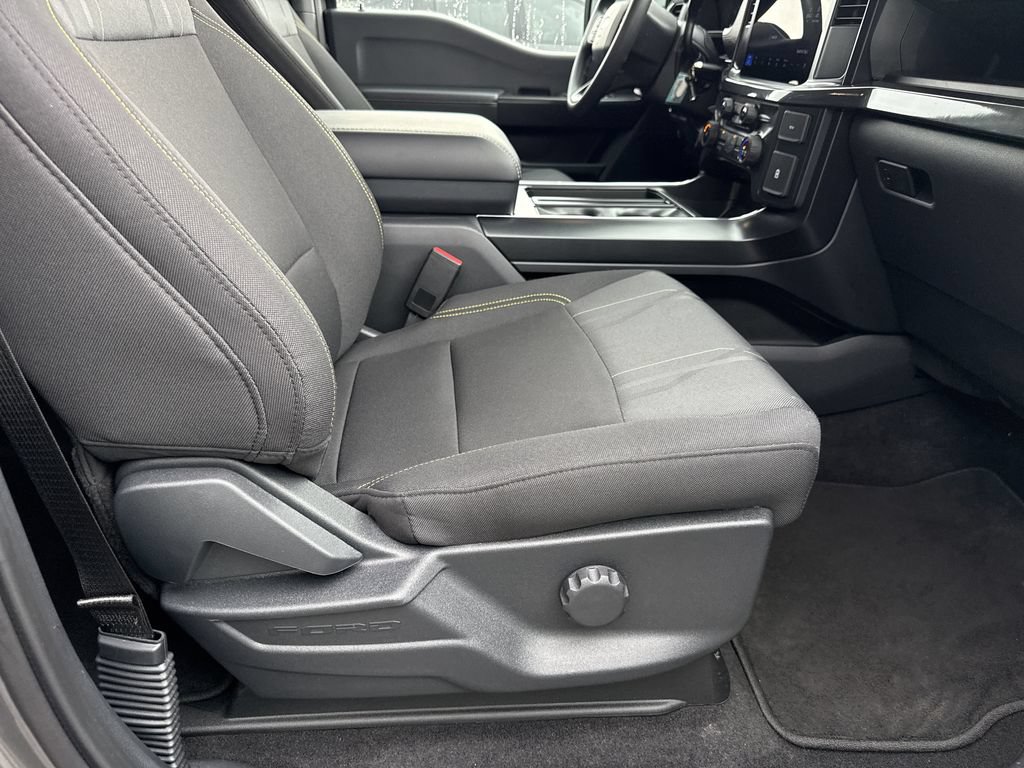 Used 2025 Ford F150 STX AWD/4WD image 13