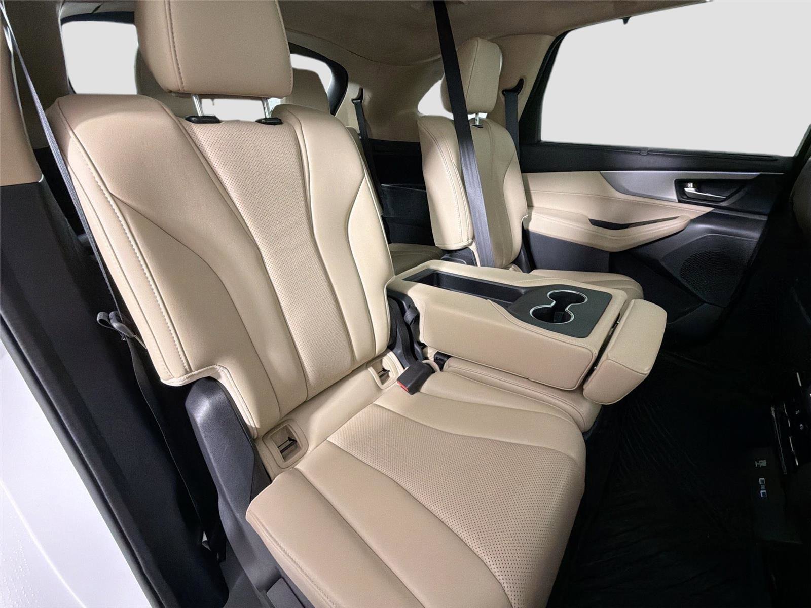 Used 2022 Acura MDX SH-AWD w/ Technology Package image 25