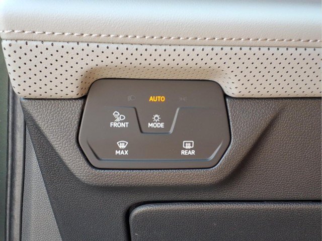 New 2026 Volkswagen Atlas Peak Edition AWD/4WD image 24