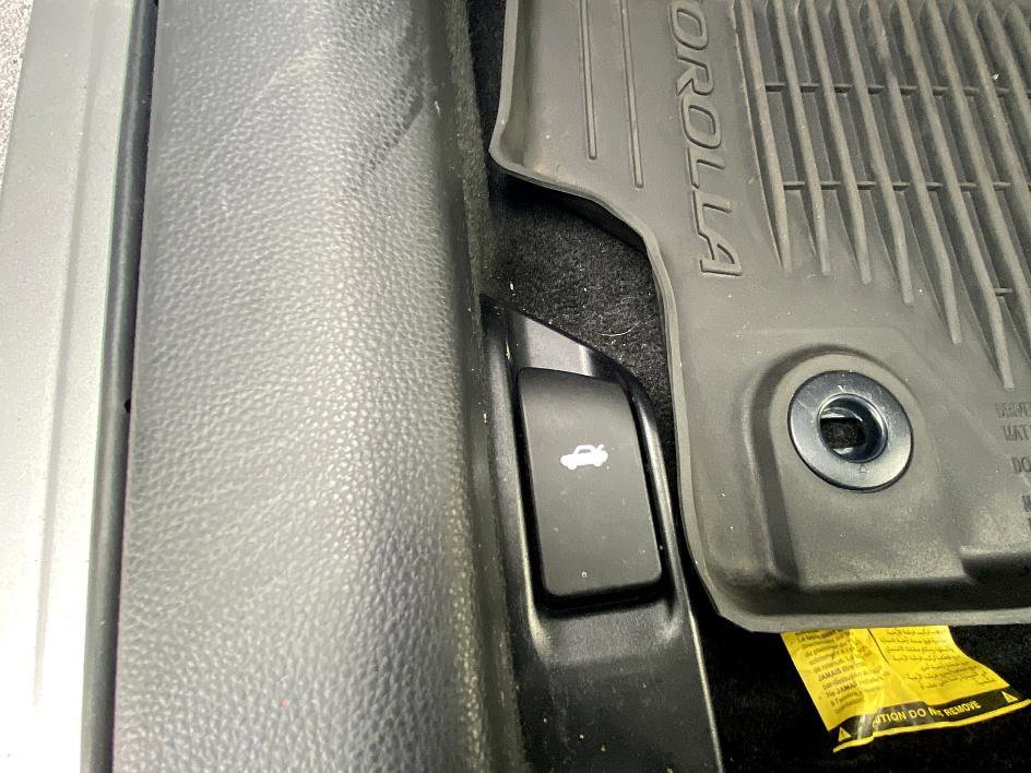 Certified 2024 Toyota Corolla LE image 18