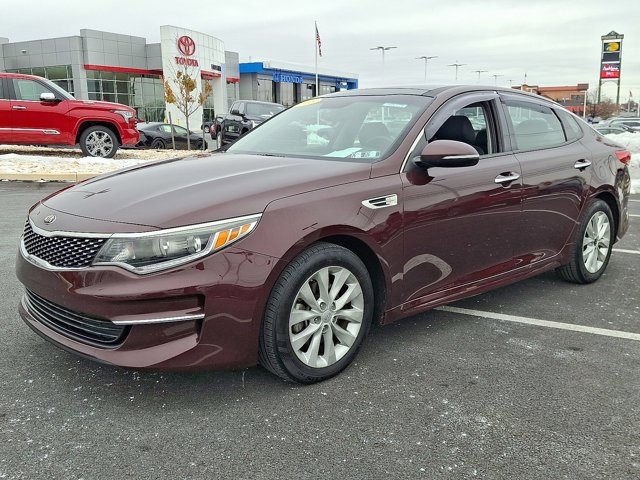 Used 2018 Kia Optima EX w/ Premium Package image 3