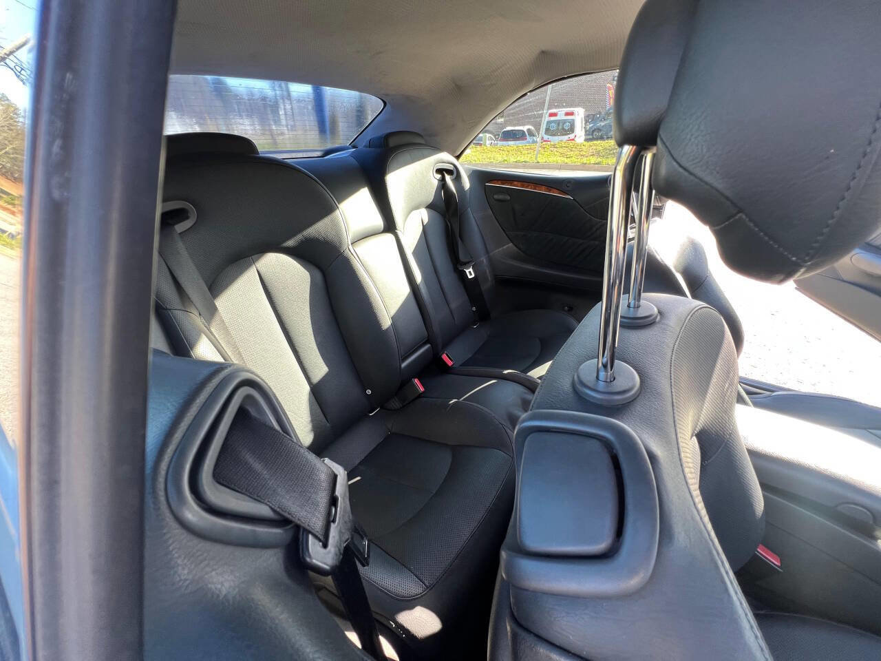 Used 2005 Mercedes-Benz CLK 320 Cabriolet image 13