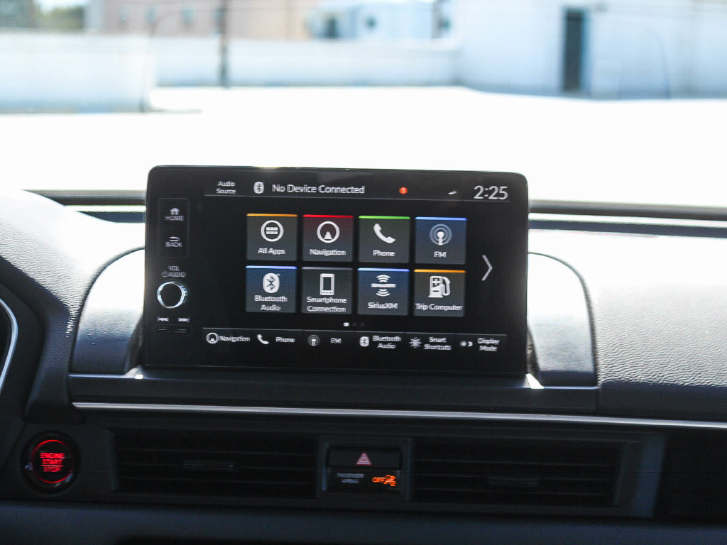 Certified 2025 Honda Pilot Touring image 15