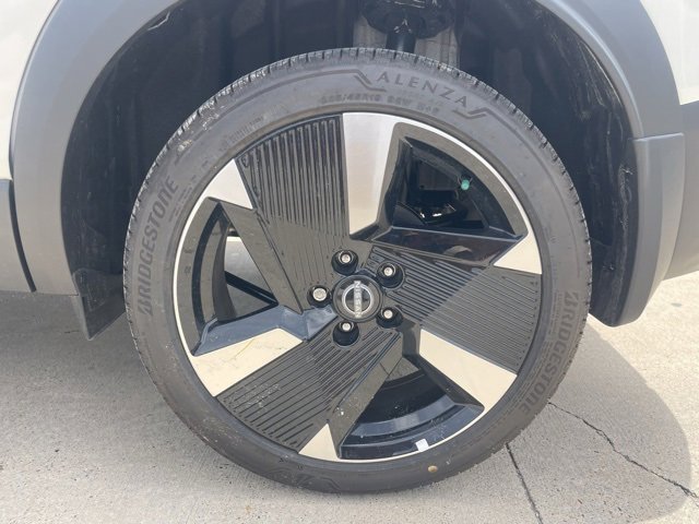 Certified 2025 Nissan Kicks SR image 20