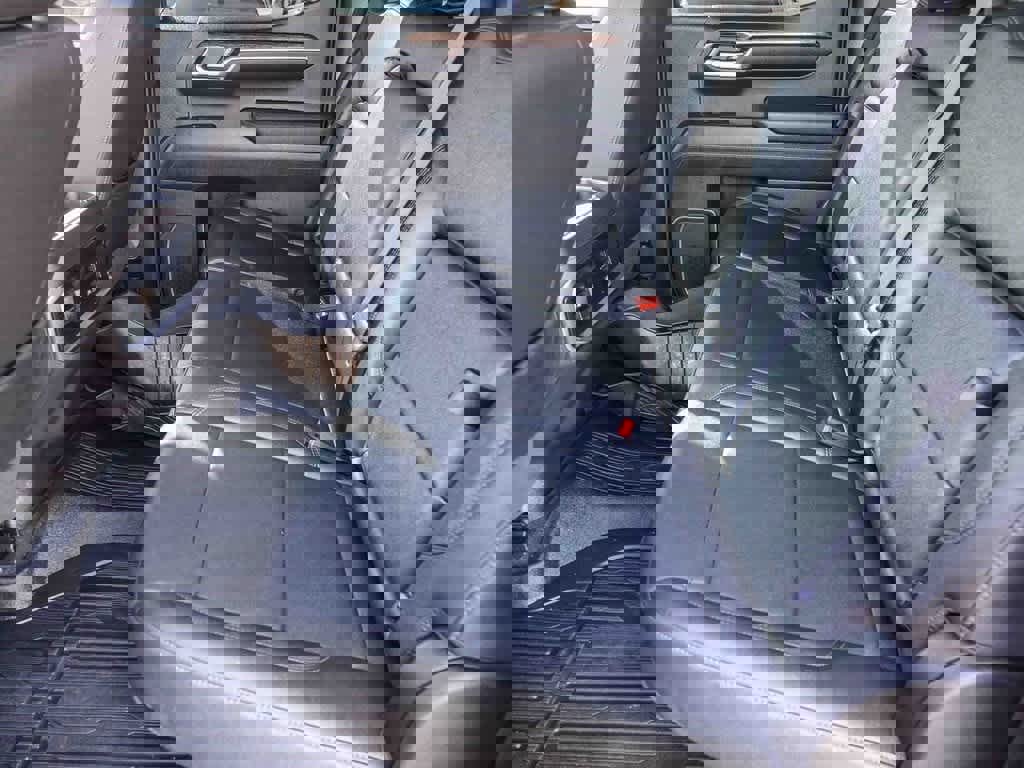 Used 2022 GMC Sierra 1500 Elevation w/ Elevation Premium Package image 17