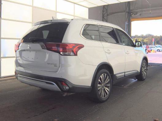 Used 2019 Mitsubishi Outlander SE FWD image 2
