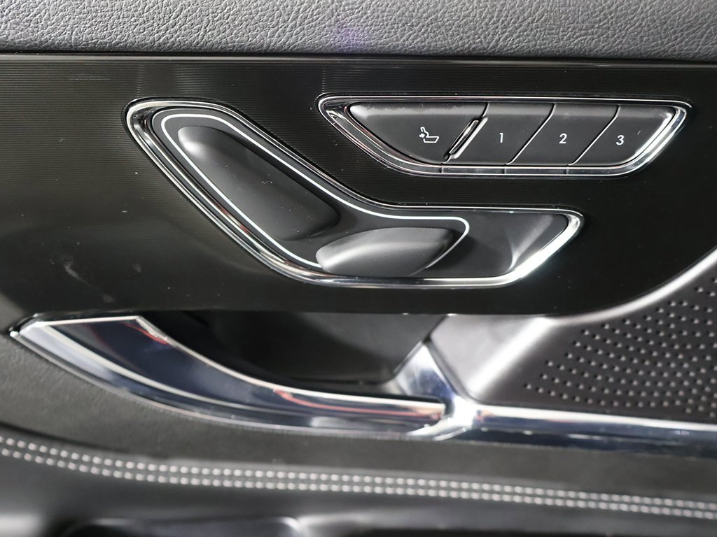 Used 2023 Lincoln Corsair AWD image 28