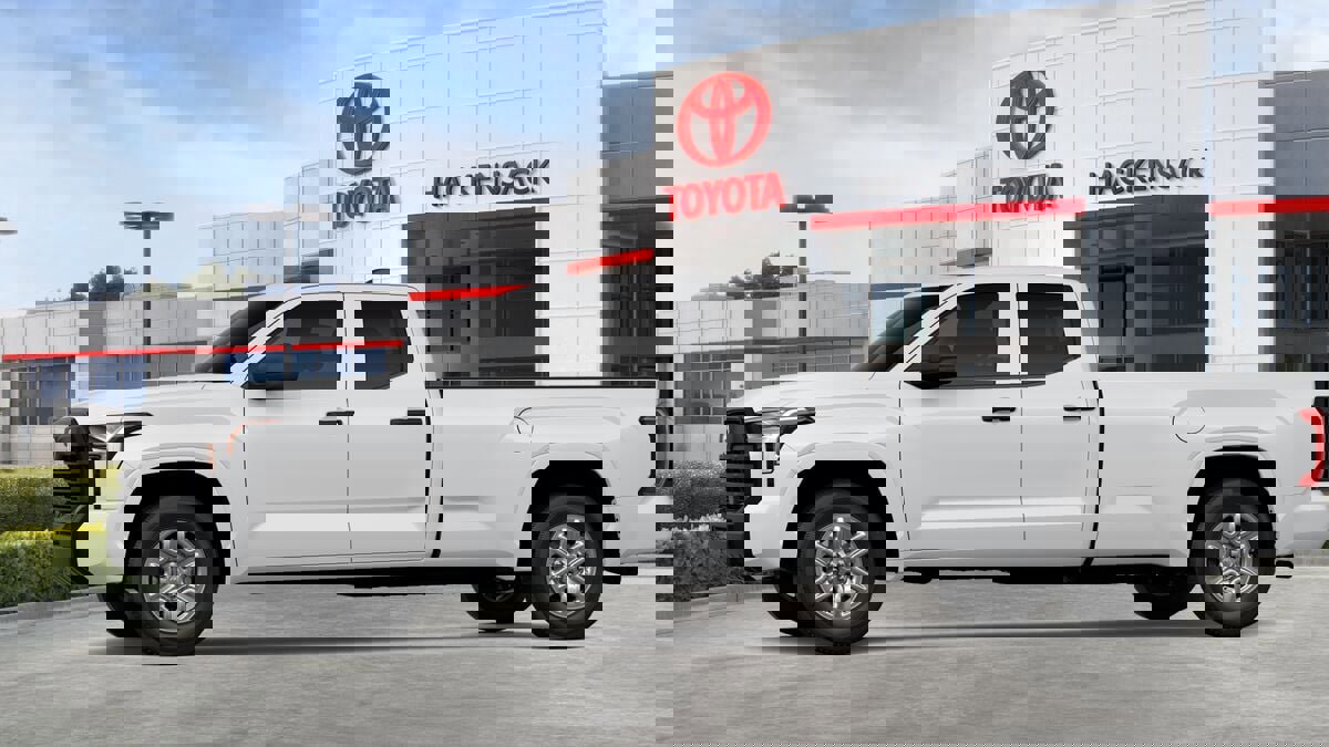 New 2026 Toyota Tundra SR image 3