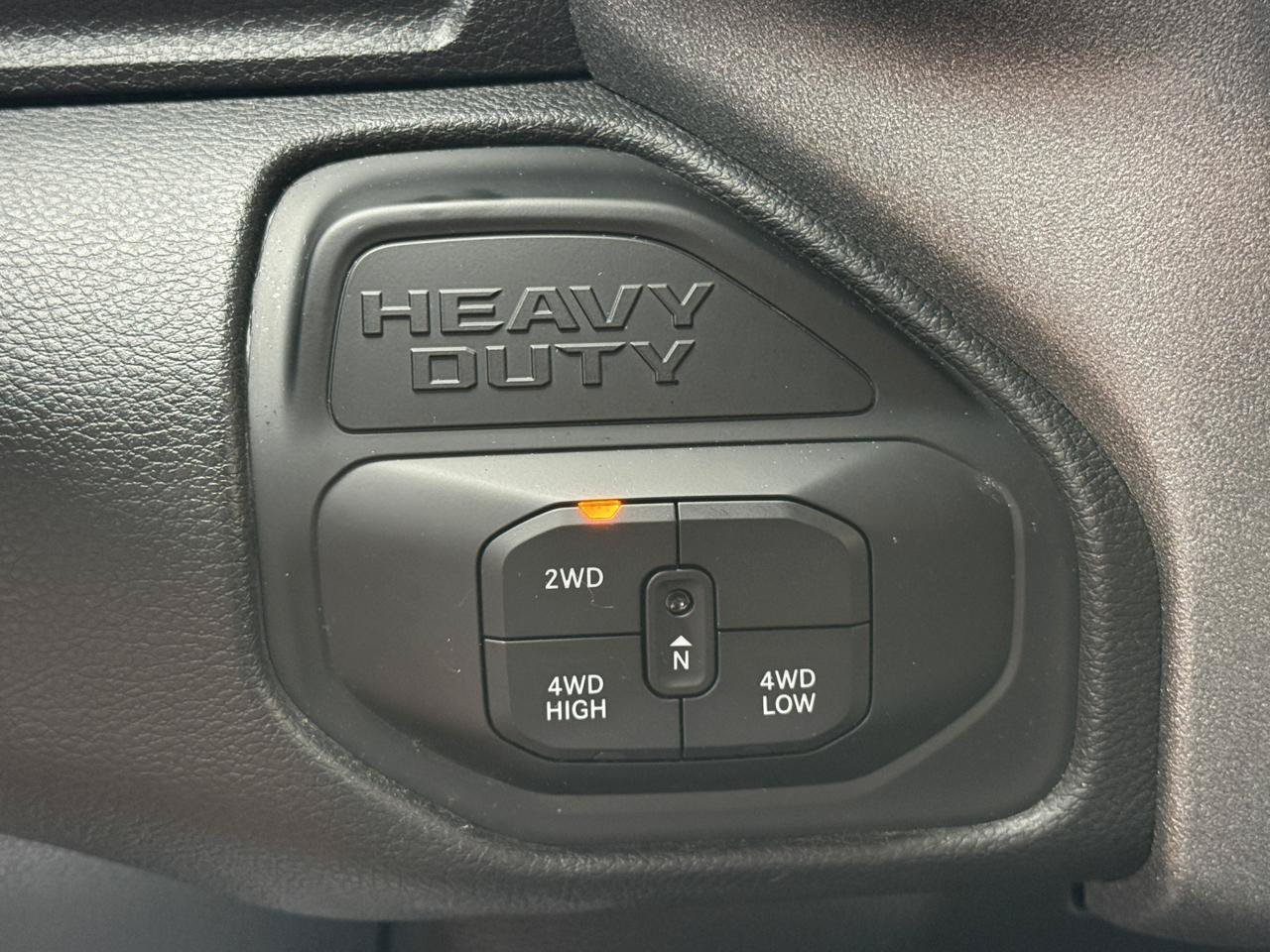 Used 2025 RAM 3500 Tradesman w/ Chrome Appearance Group AWD/4WD image 27