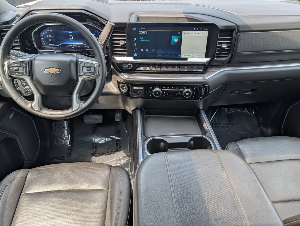 Used 2024 Chevrolet Silverado 2500 LTZ w/ LTZ Convenience Package AWD/4WD image 19