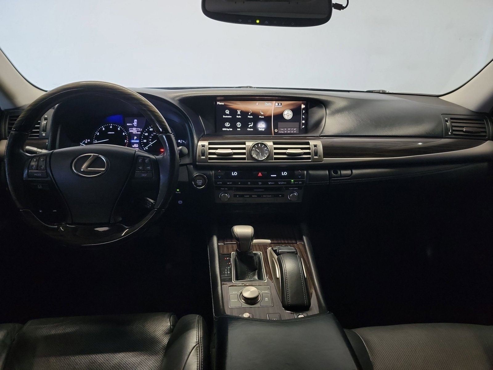Used 2016 Lexus LS 460 AWD w/ Comfort Package image 15