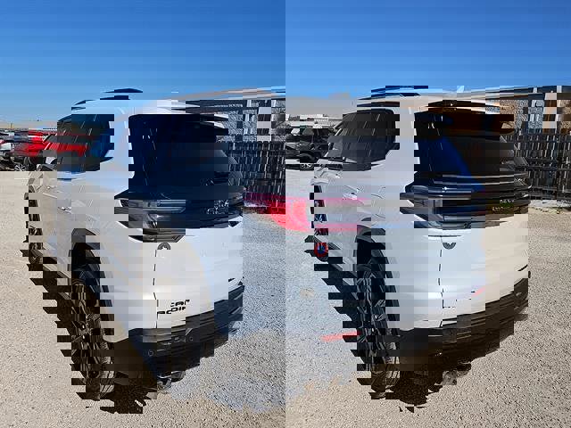 New 2026 GMC Acadia Elevation image 3