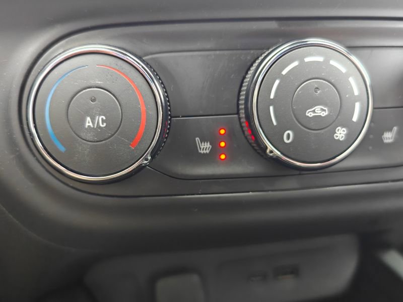 Used 2024 Chevrolet Trax RS w/ Driver Confidence Package image 16