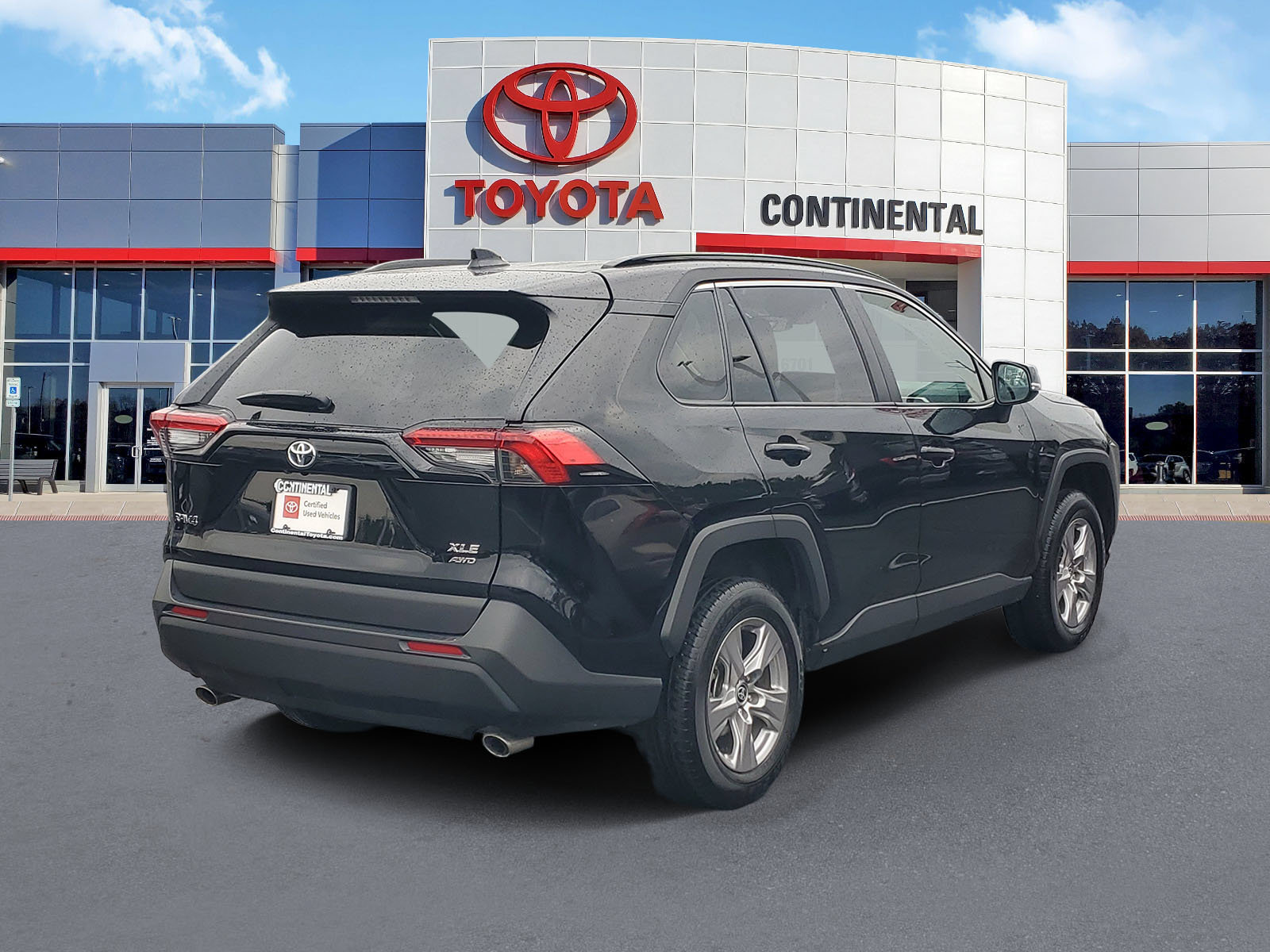 Certified 2025 Toyota RAV4 XLE AWD/4WD image 5