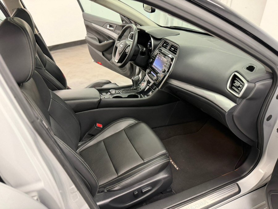 Used 2017 Nissan Maxima 3.5 SL FWD image 38