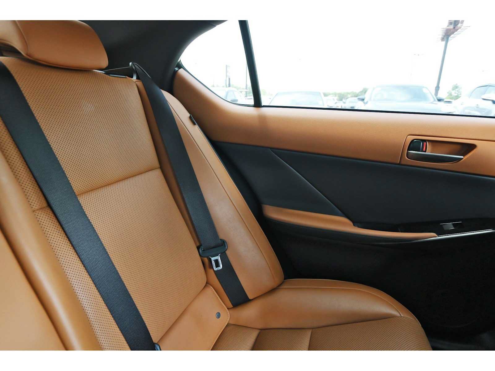 Used 2024 Lexus IS 350 F Sport RWD image 10