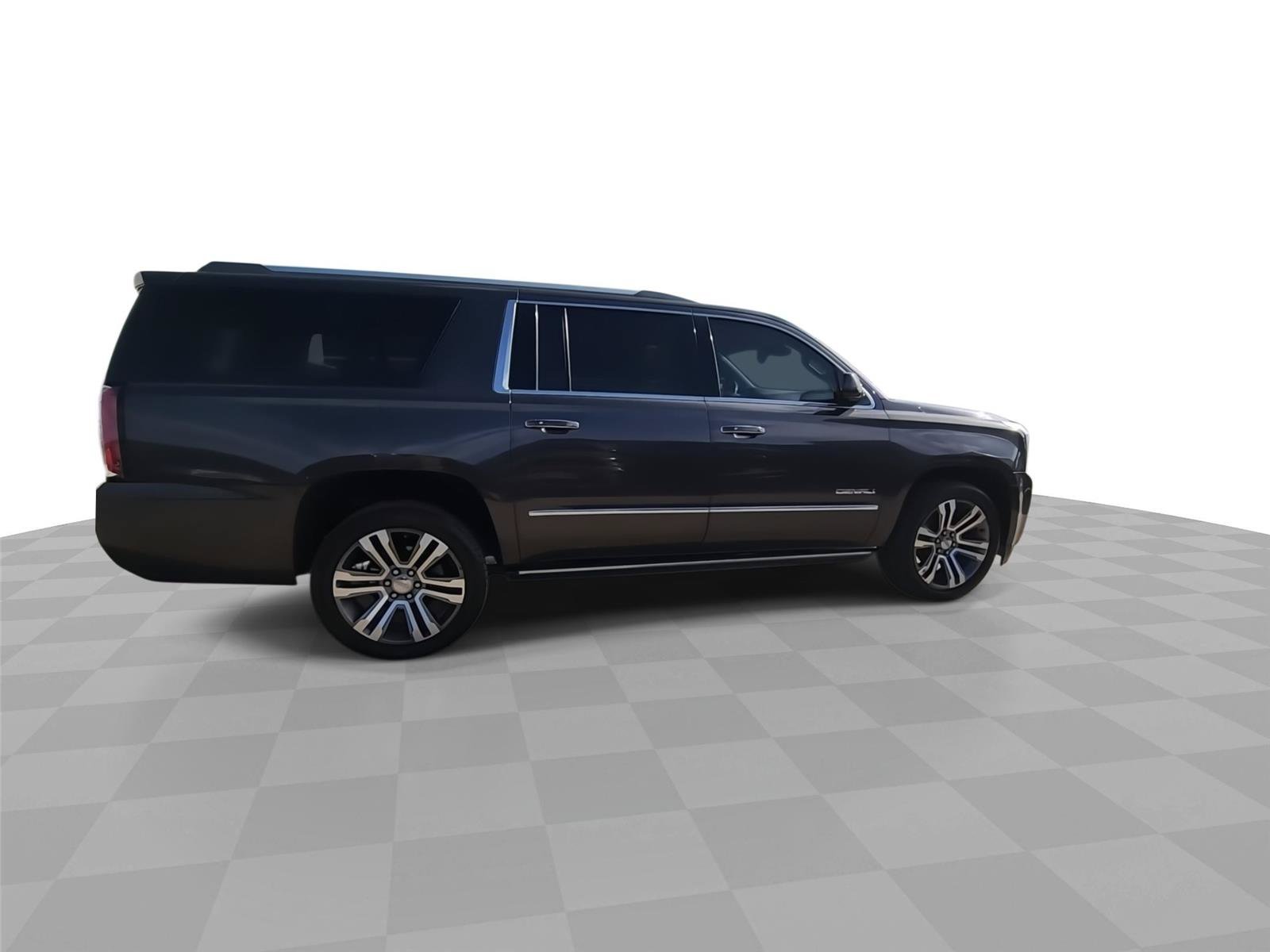 Used 2018 GMC Yukon XL Denali w/ Denali Ultimate Package RWD image 9