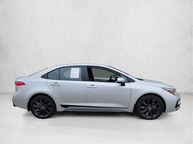 Used 2026 Toyota Corolla SE FWD image 4