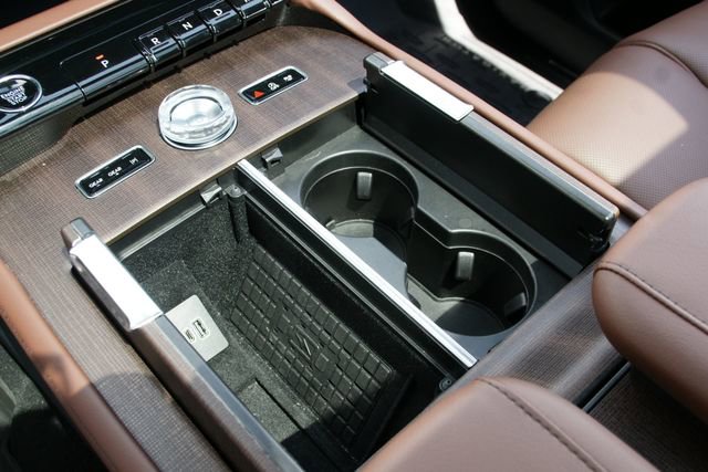 Used 2025 Lincoln Navigator Reserve AWD/4WD image 24