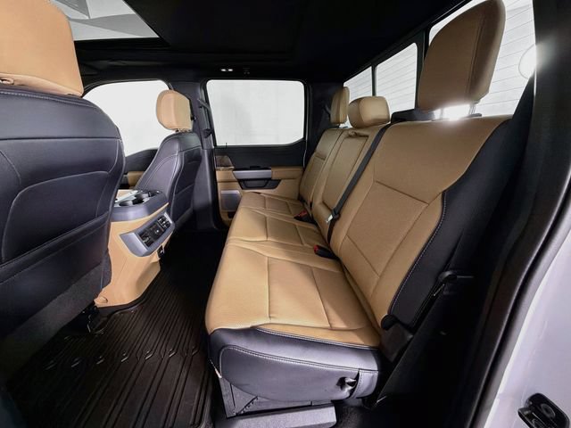 Used 2025 Ford F450 Lariat w/ Lariat Ultimate Package AWD/4WD image 26