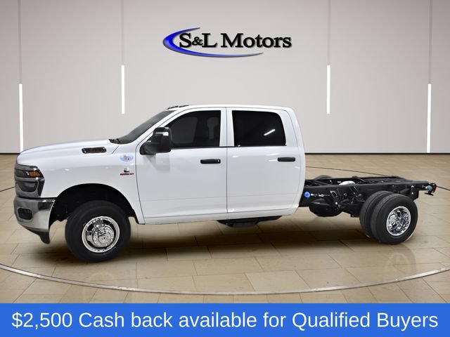 New 2026 RAM 3500 Tradesman w/ Chrome Appearance Group A AWD/4WD image 4