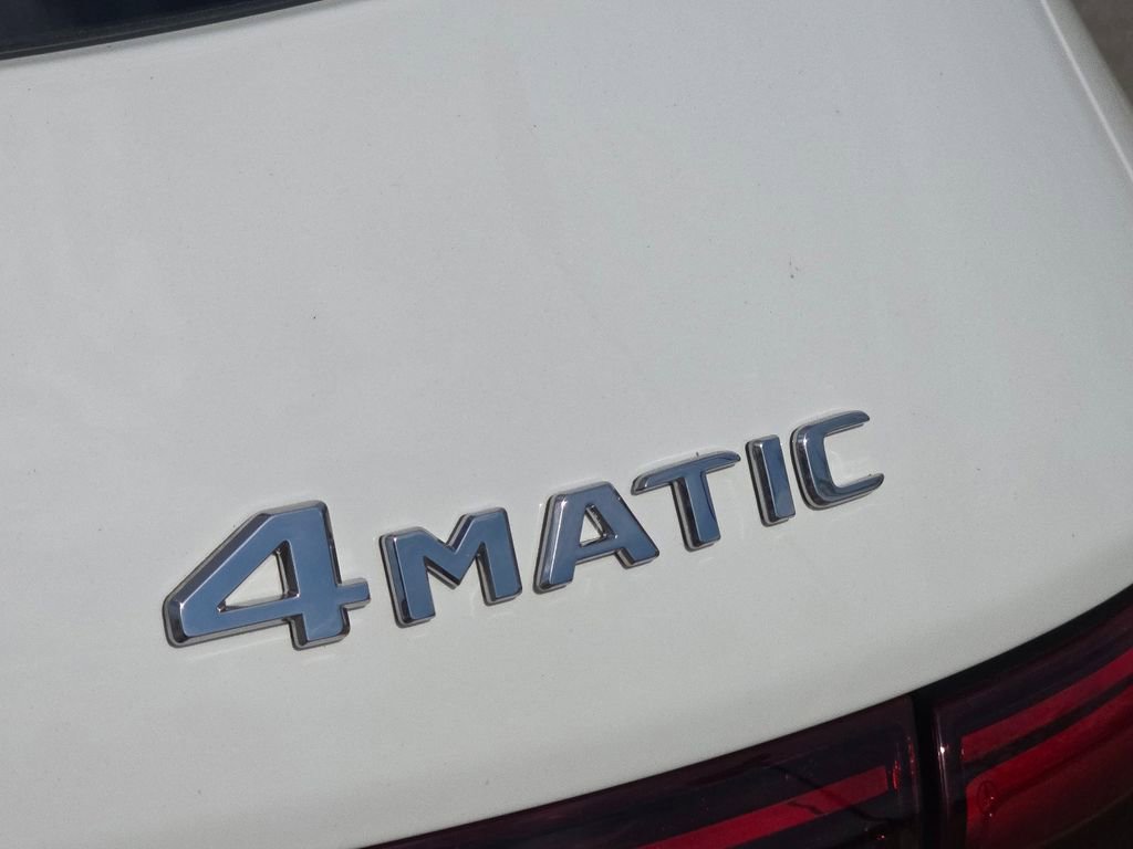 New 2026 Mercedes-Benz GLB 250 4MATIC image 5