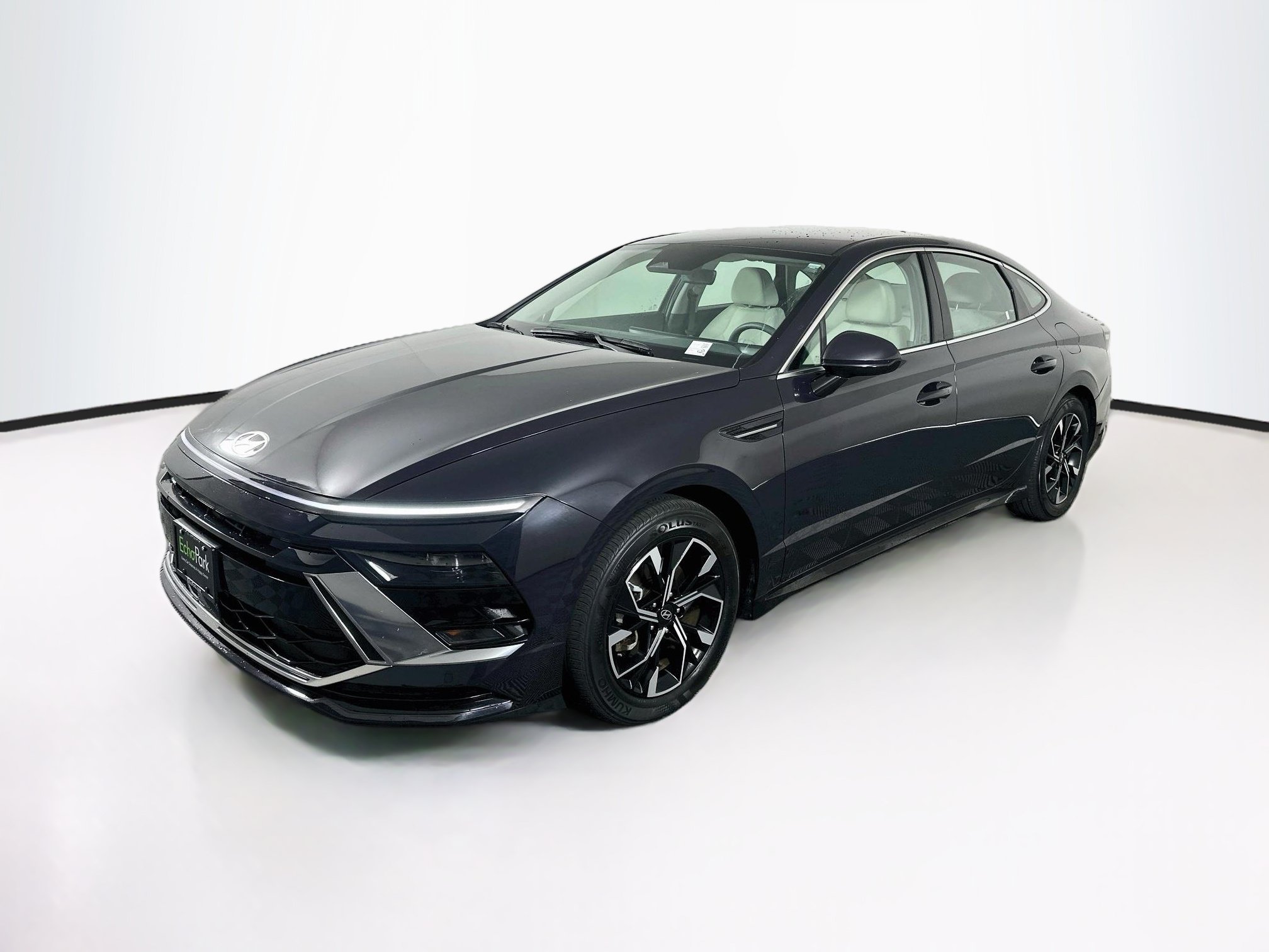 Used 2025 Hyundai Sonata SEL FWD image 3