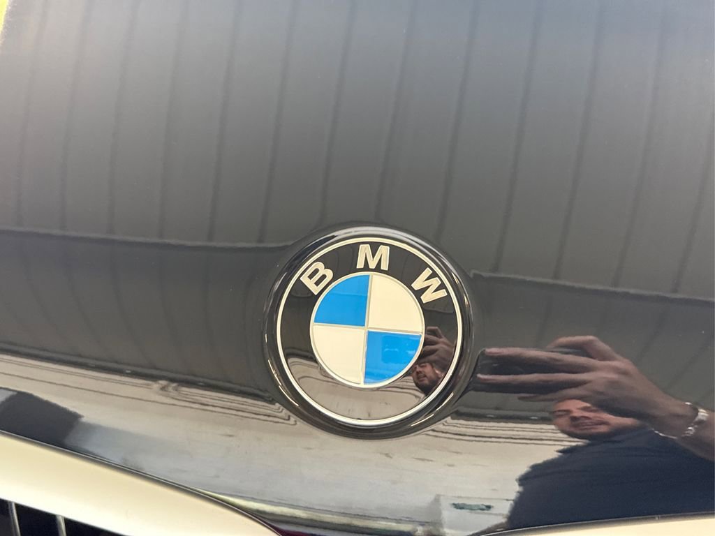 New 2026 BMW X6 M60i w/ Climate Comfort Package image 18