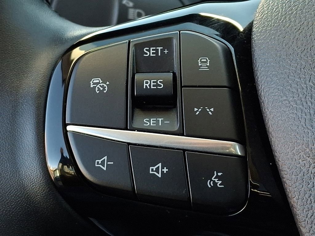 Used 2024 Ford Escape Platinum image 22