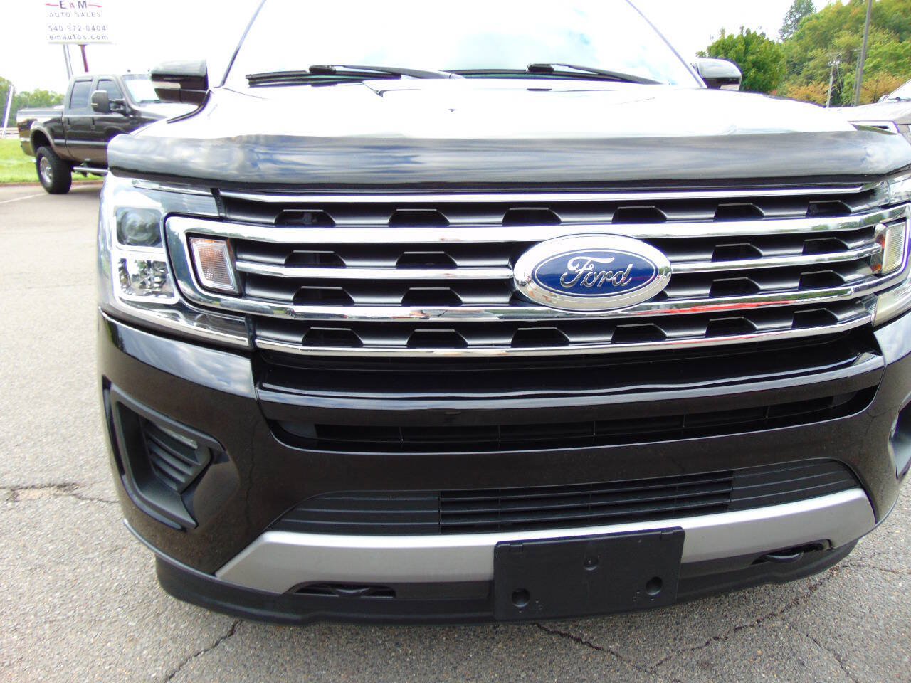Used 2019 Ford Expedition Max XLT w/ Equipment Group 202A AWD/4WD image 41