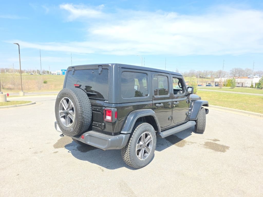 Used 2023 Jeep Wrangler Sahara image 5