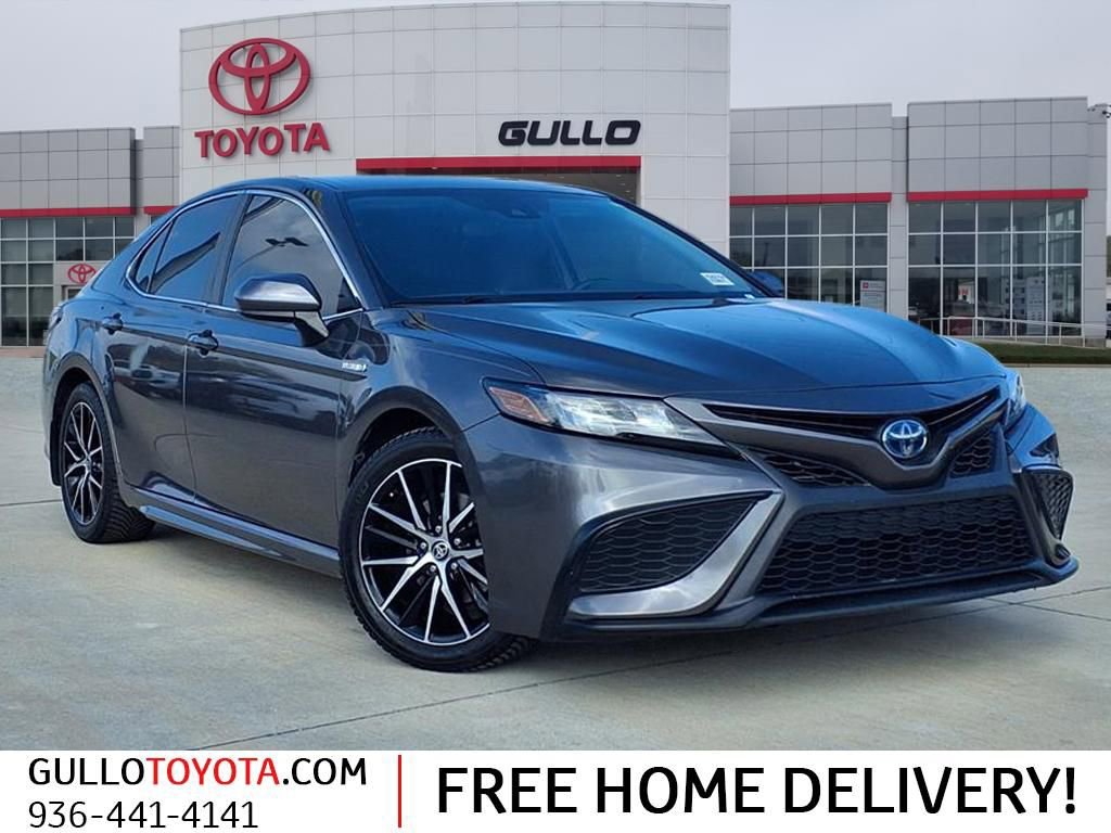 Used 2021 Toyota Camry SE