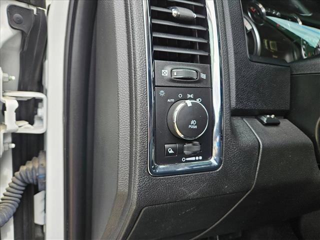 Used 2018 RAM 3500 Laramie w/ Convenience Group AWD/4WD image 26