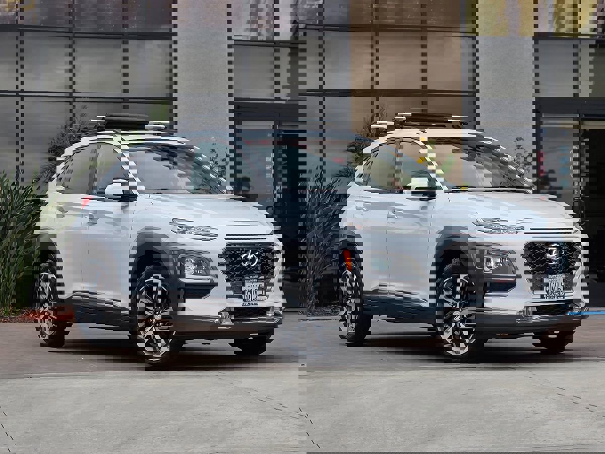 Used 2019 Hyundai Kona Limited image 3