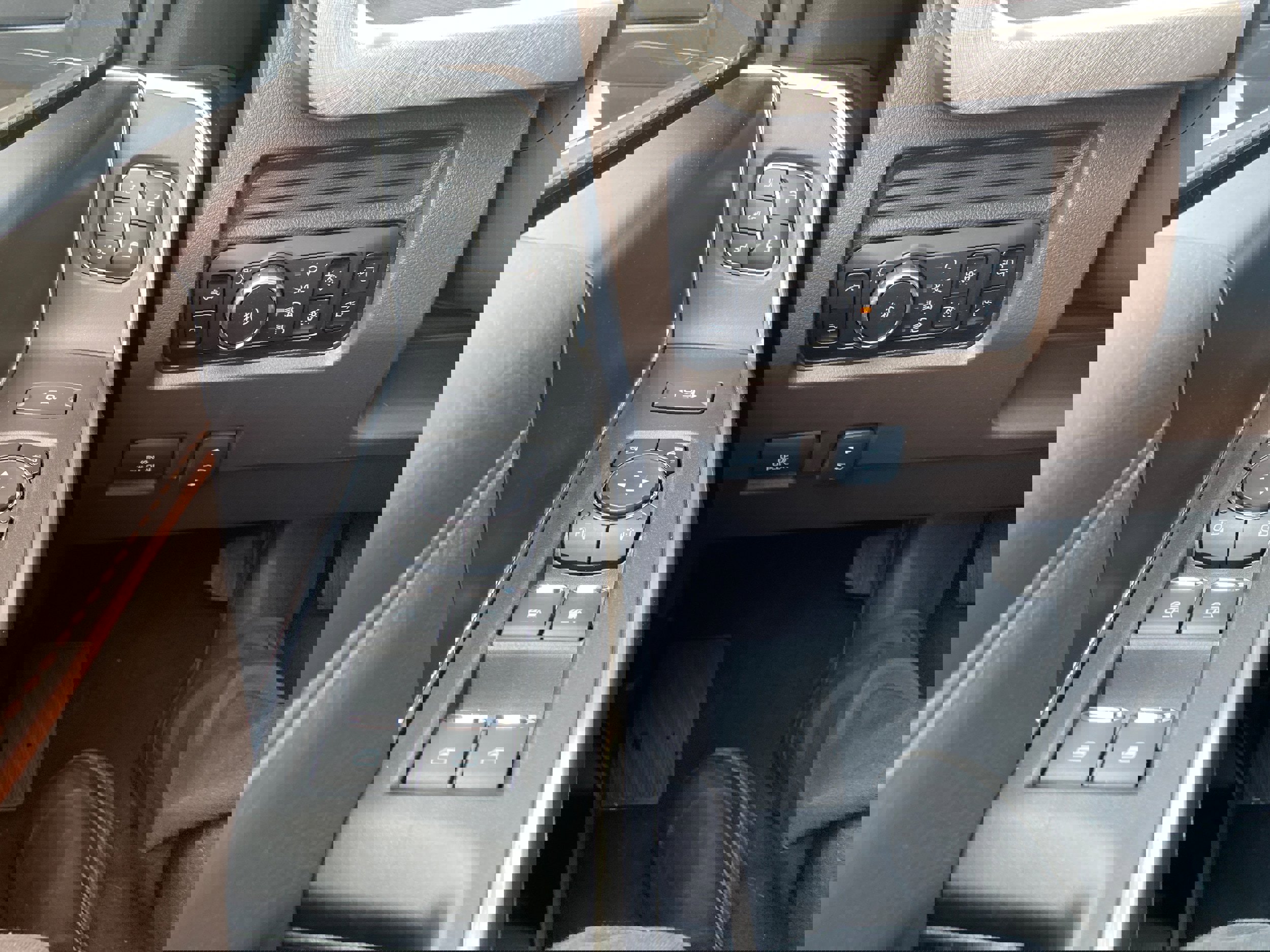 New 2025 Ford F250 King Ranch w/ Tremor Off-Road Package image 67