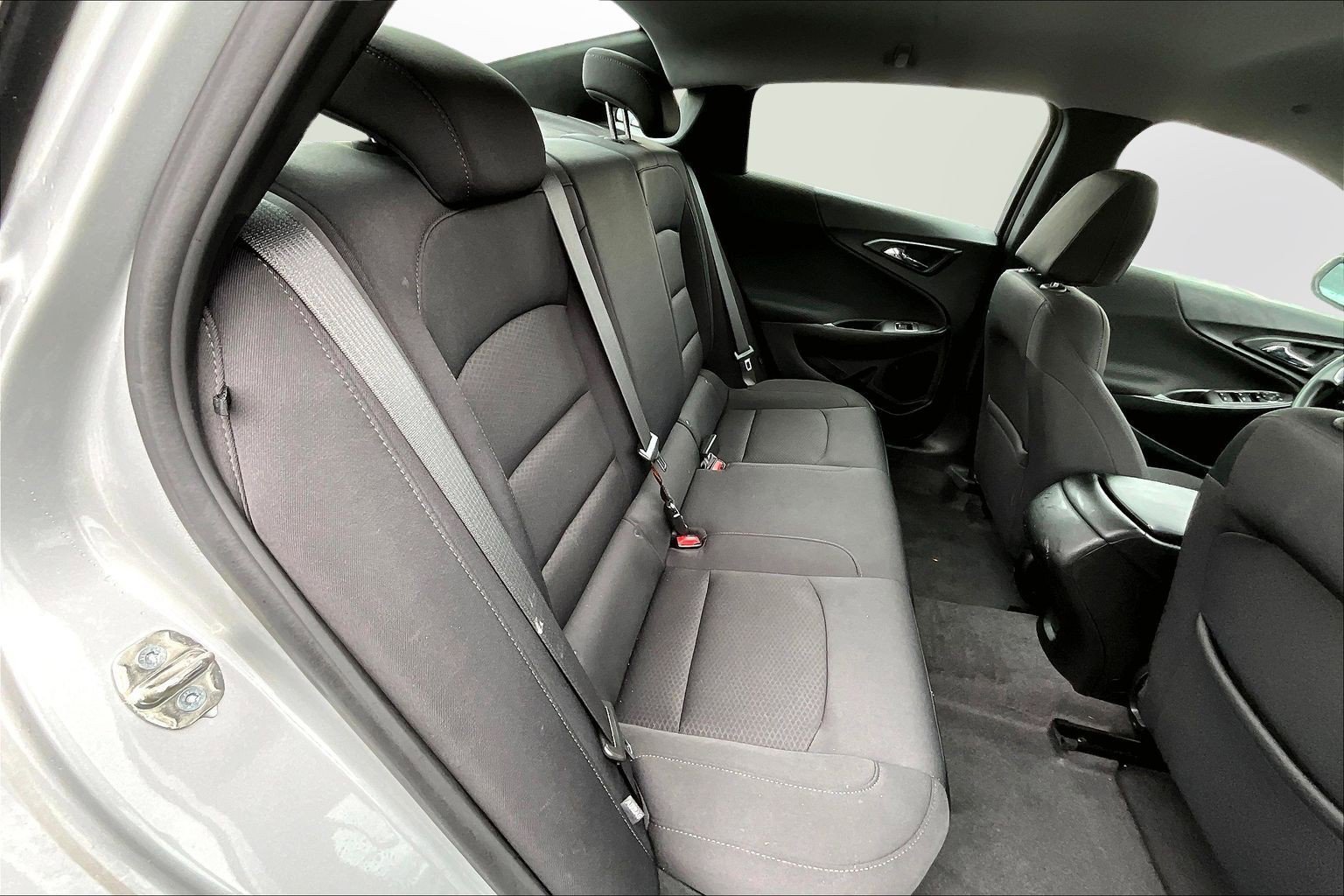 Used 2020 Chevrolet Malibu LS FWD image 16