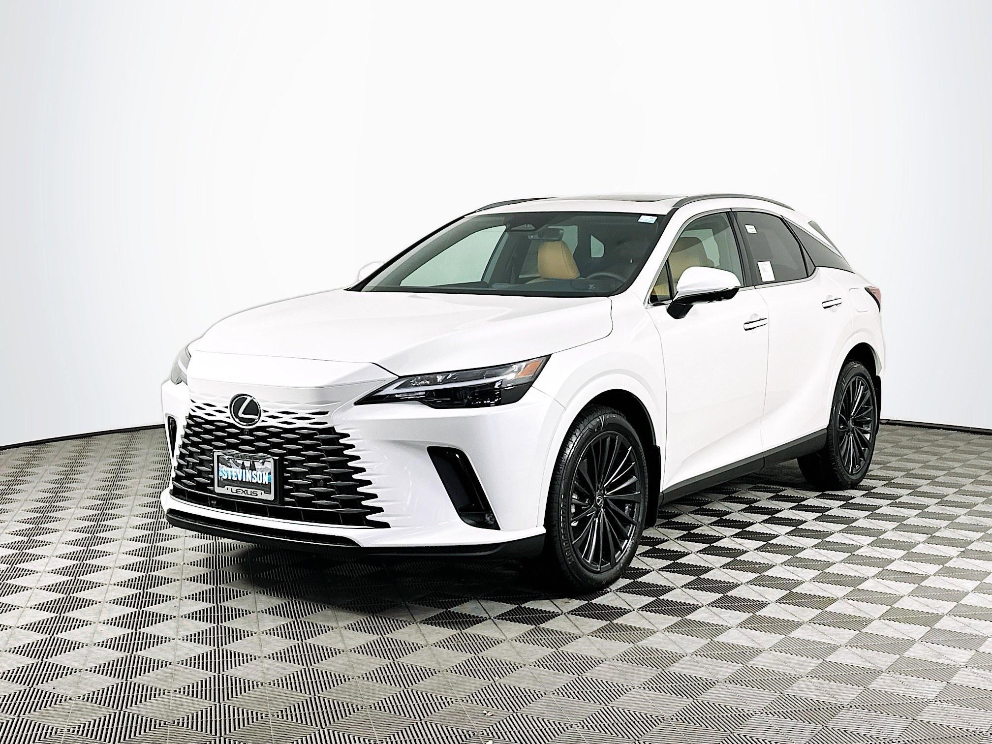 New 2026 Lexus RX 450h AWD image 3