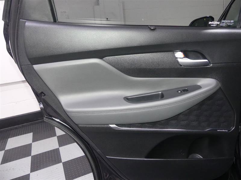 Used 2023 Hyundai Santa Fe SEL w/ Premium Package AWD/4WD image 25