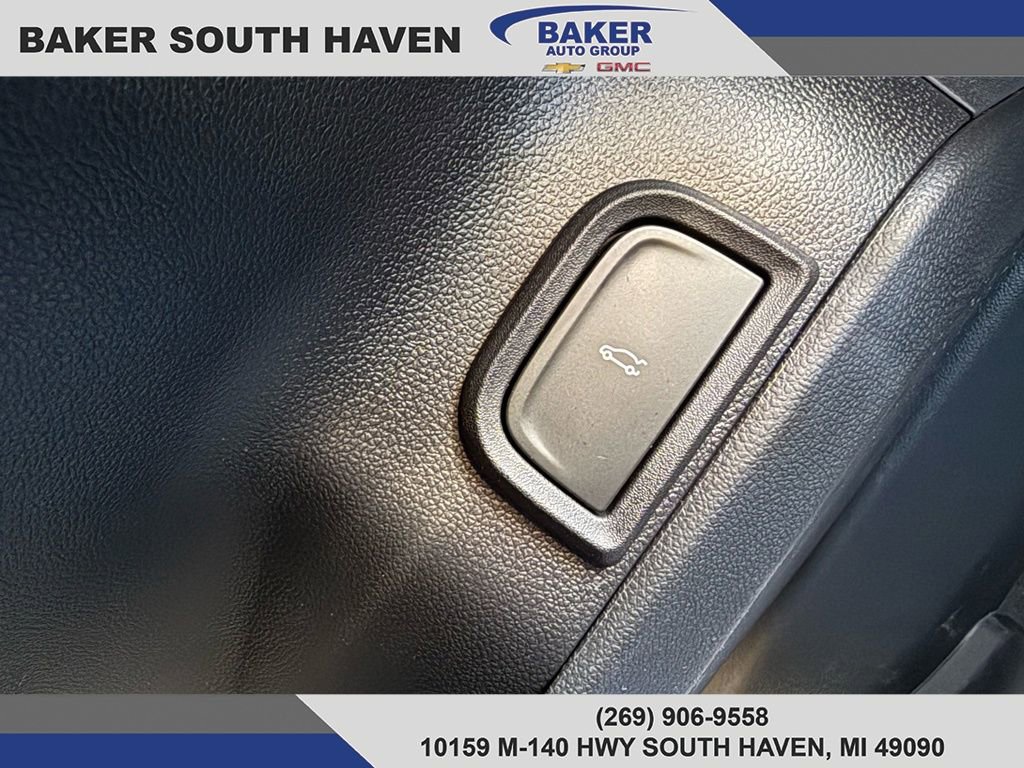 New 2026 GMC Terrain AT4 w/ Technology Package II AWD/4WD image 19