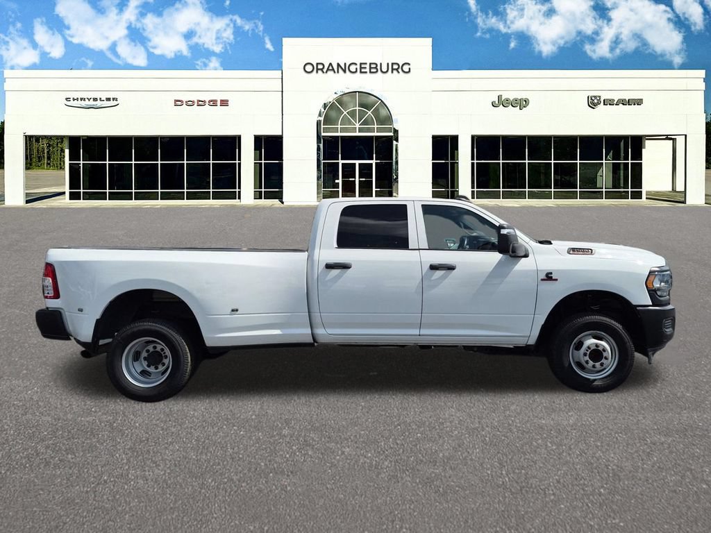 Used 2023 RAM 3500 Tradesman AWD/4WD image 10