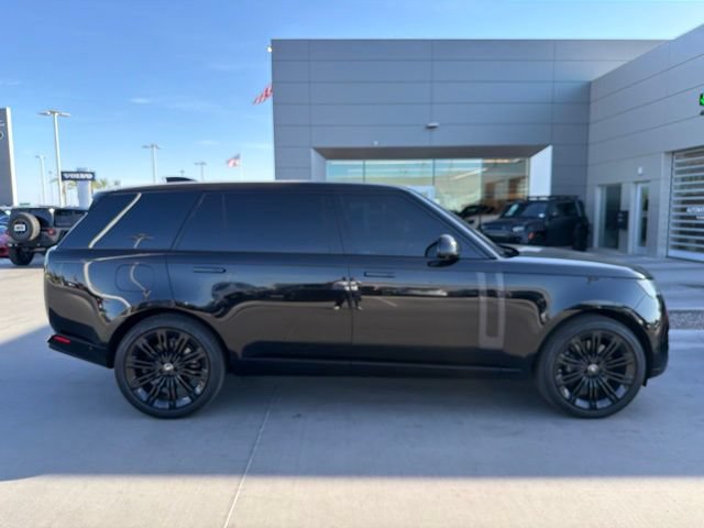 Used 2023 Land Rover Range Rover Long Wheelbase SE AWD/4WD image 12