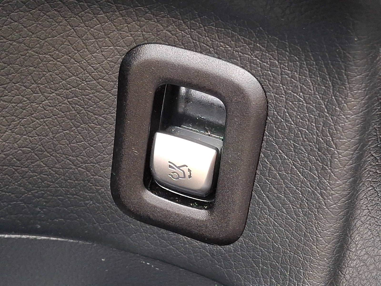 Certified 2021 Mercedes-Benz GLC 300 4MATIC image 23